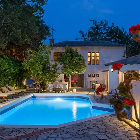 Апарт-отель Aeolos Hotel & Villas Pelion Chorefto 4*