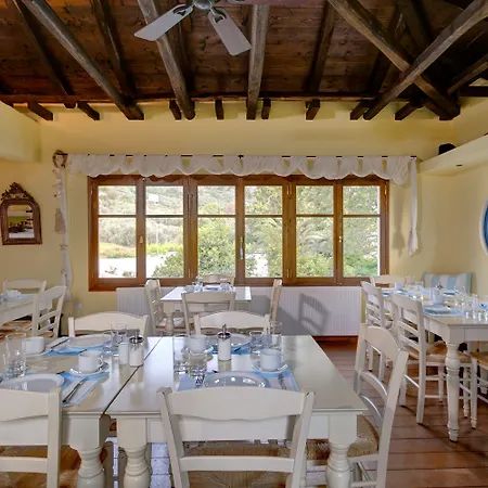 Aeolos Hotel & Villas Pelion Chorefto 4*