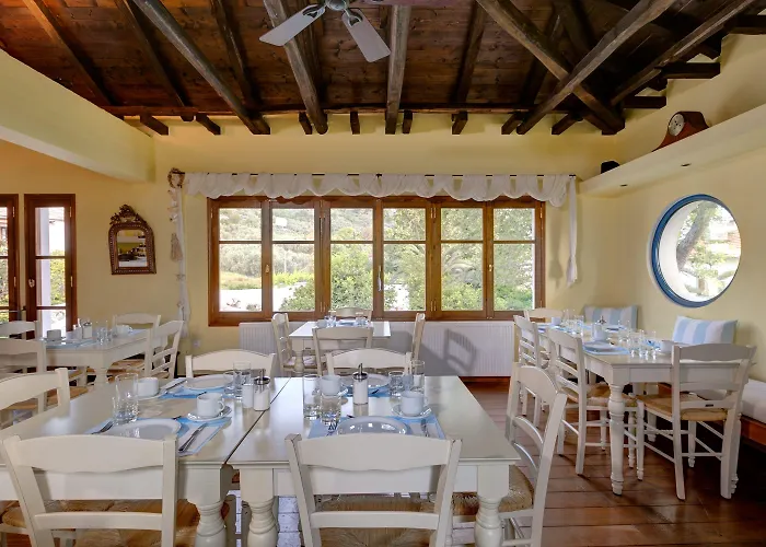 Aeolos & - Pelion 4*